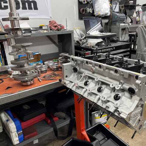 800 HP, 427 ci Aluminum Hydraulic-Roller LS Engine for Road and Track