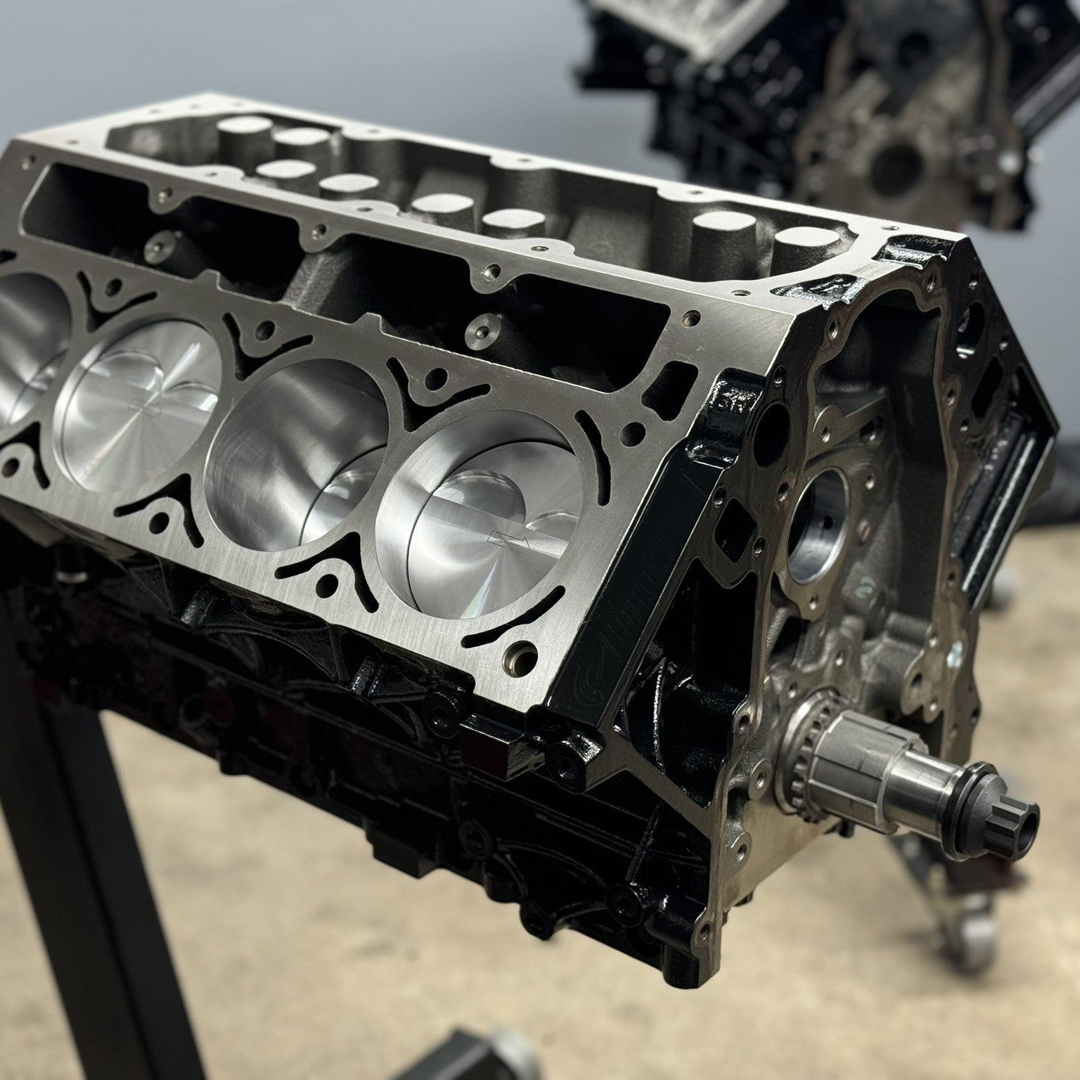 Isc Long Block Engine 370ci Long Block for Naturally Aspirated Applications | Borowski Race ...