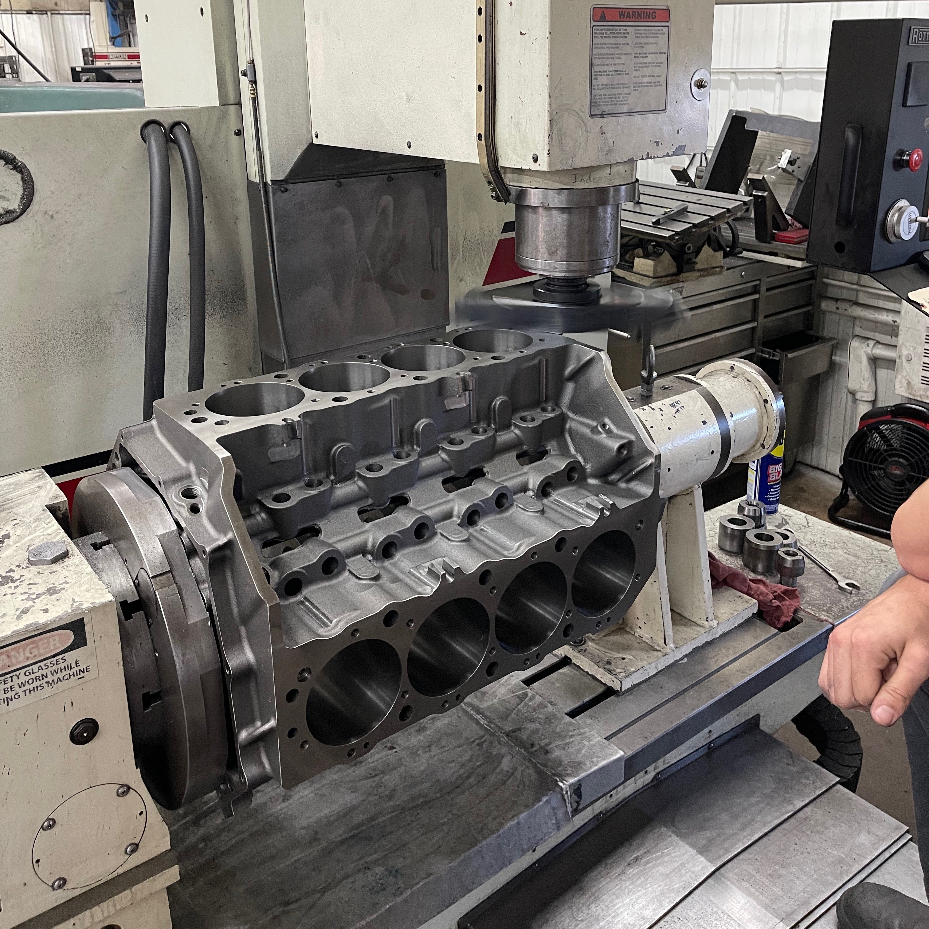 830 HP, 775 TQ, 555ci Big Block Chevy, Multi-Port Fuel Injected Engine ...